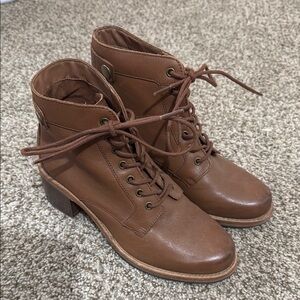 Clarks Brown Ankle Boots with Lace-Up Design and Rounded Toe